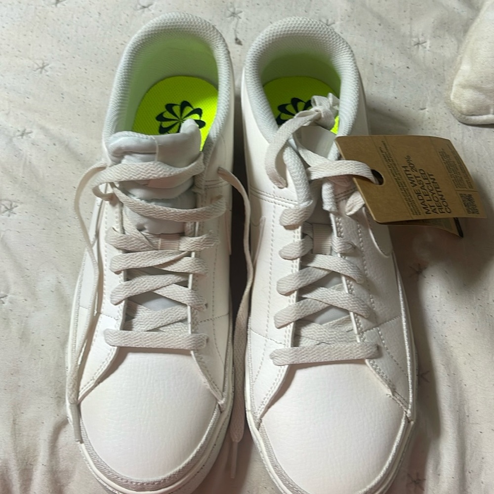 Brand new Nike sneakers size 10 women